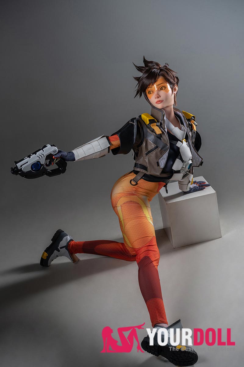 Poup&eacute;e Tracer Overwatch GameLady d&eacute;tail visage